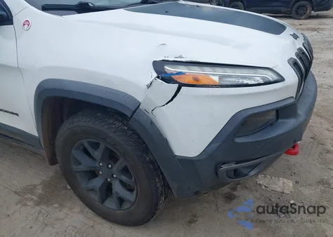 2016 Jeep Cherokee Trailhawk from USA, damaged, VIN 1C4PJMBS3GW361604